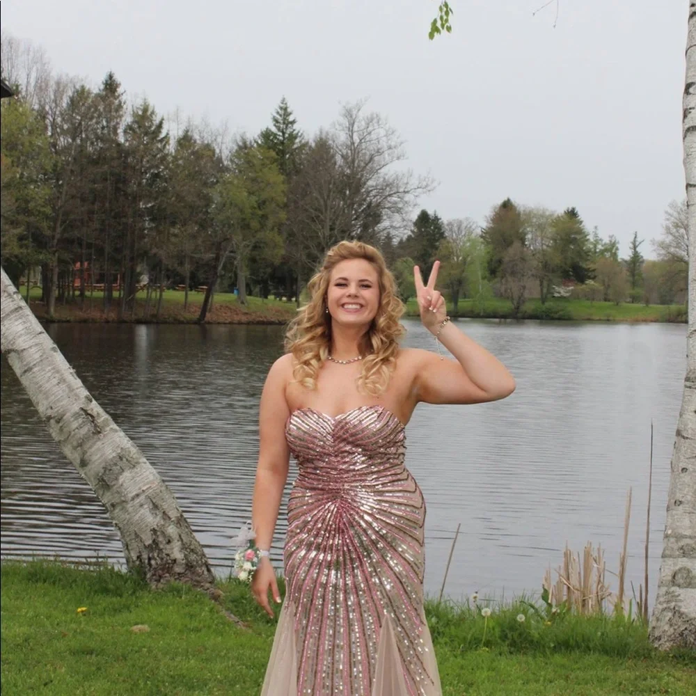 Shail K sequin prom dress - Picture 2 of 3